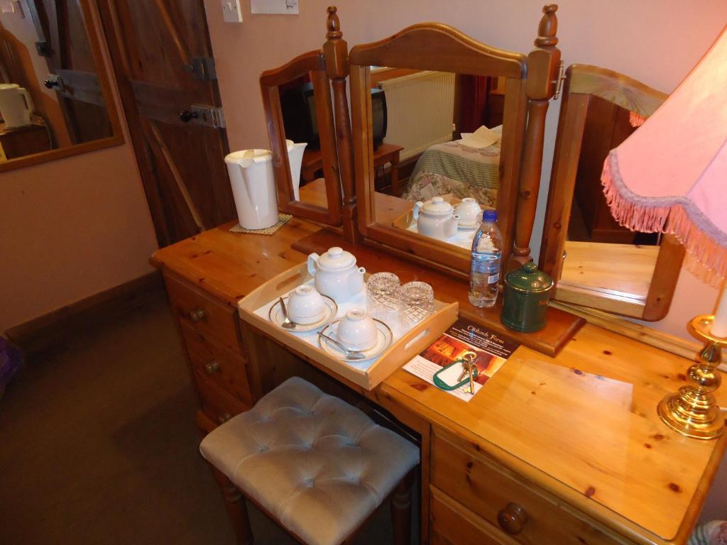 Oldlands Farm Villa Crawley  Room photo